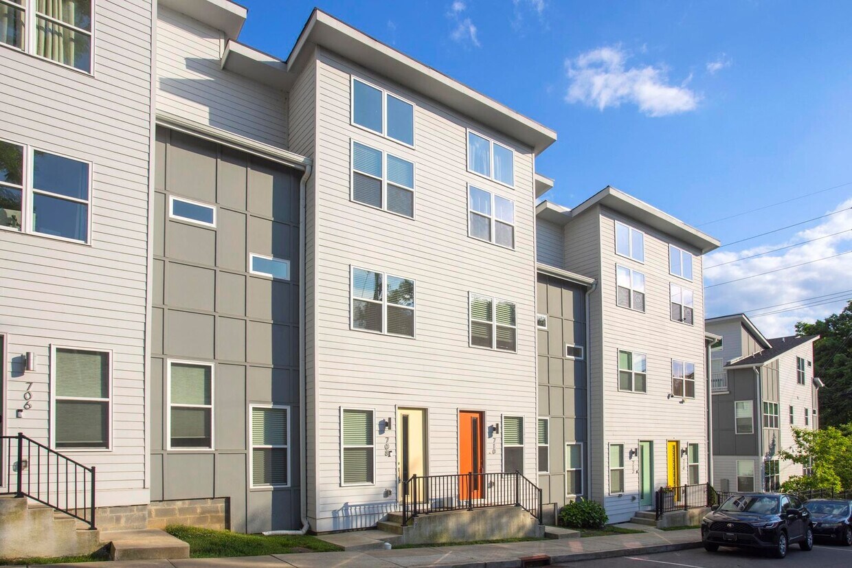 Photo - 708 Tral Street-