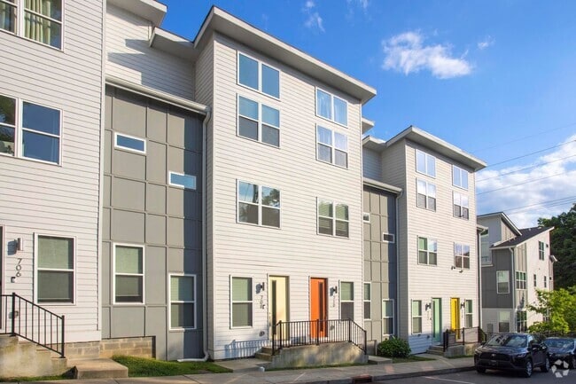 Building Photo - 708 Tral St Rental