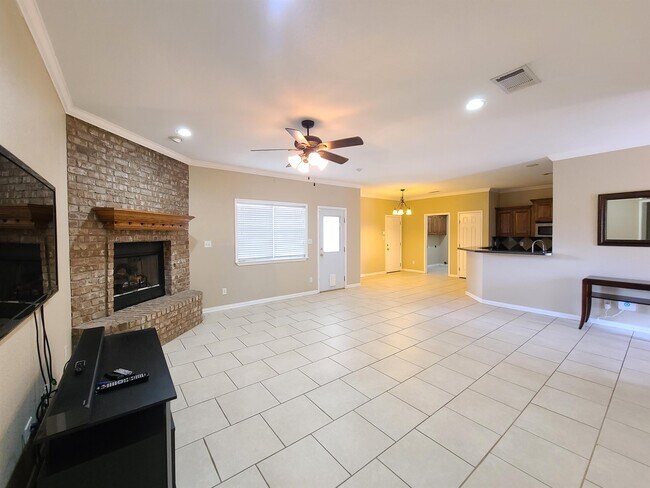 Photo - 4631 Bowie Dr