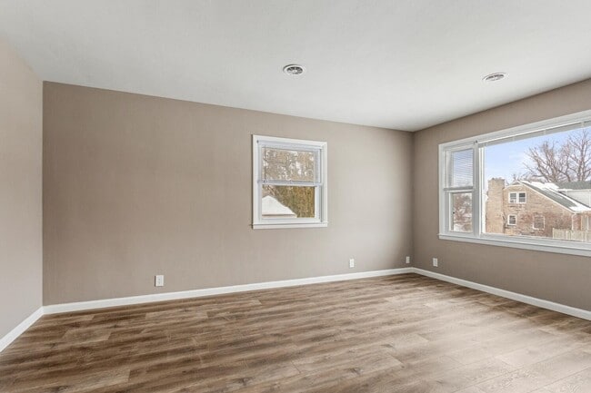 Photo - 305 N Elizabeth St Unit 3