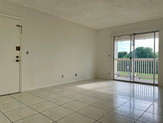 Building Photo - 1500 N Congress Ave Unit A34