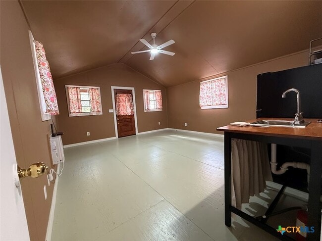 Photo - 510 Marlys Ave