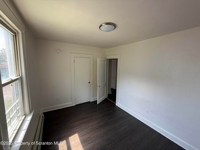 Photo - 1415 Cedar Ave