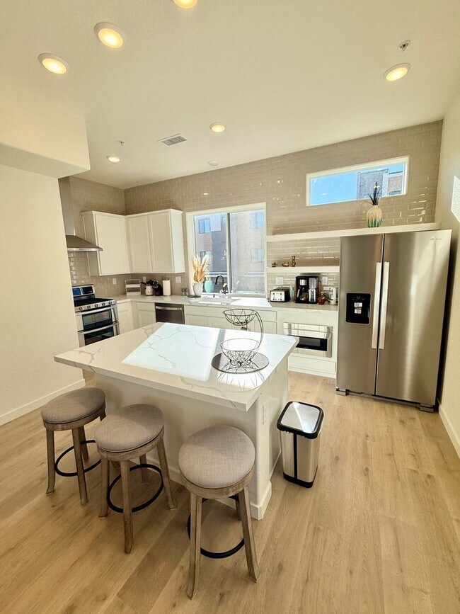 Photo - Elegant Riverside Escape — New Townhome St...