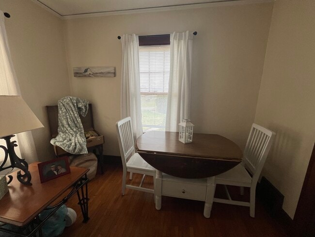 Photo - 206 Oak St Unit 1R