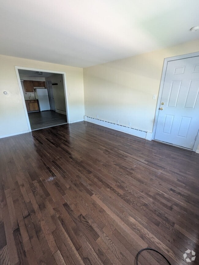 Building Photo - 641 Newhall St Unit 2L Rental