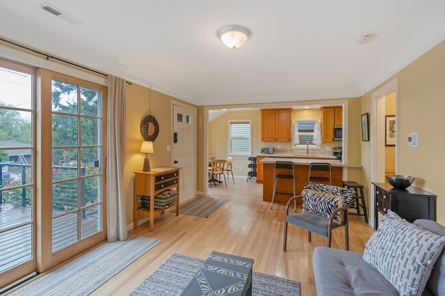 Photo - 6718 SW 36th Ave