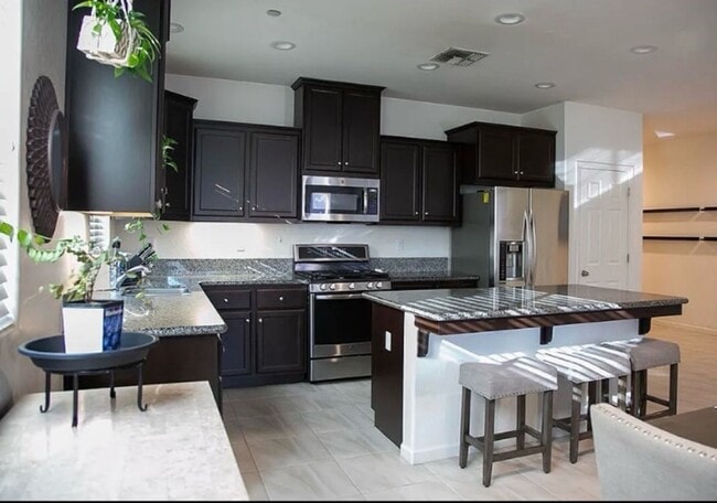 Photo - Lovely Home for rent in Visalia, Ca