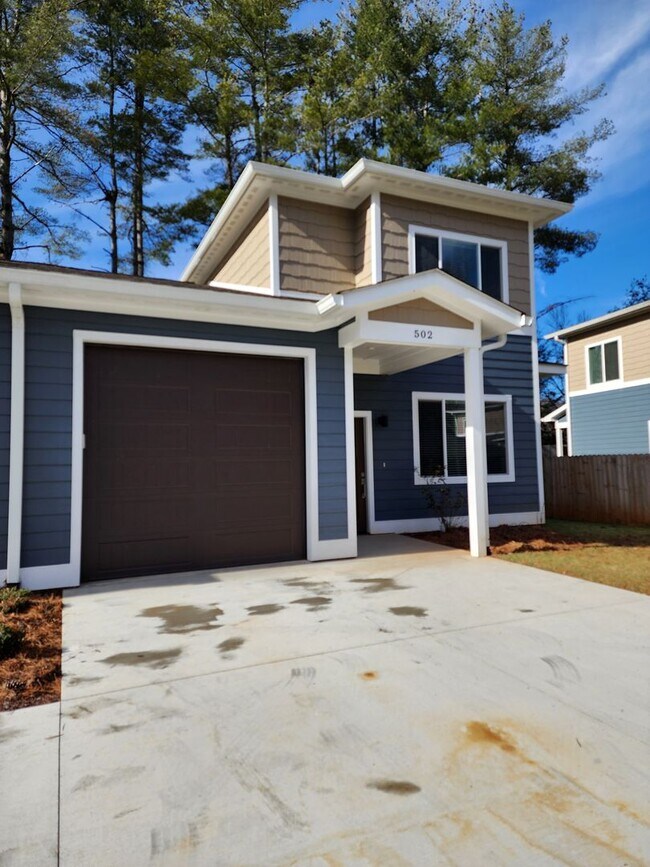 New ConstructionBlack Mountain Rental! House Rental in Black