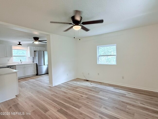 Photo - 1348 Grant St