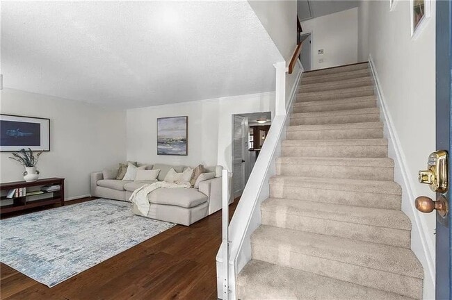 Photo - 1028 Riverbend Club Dr SE