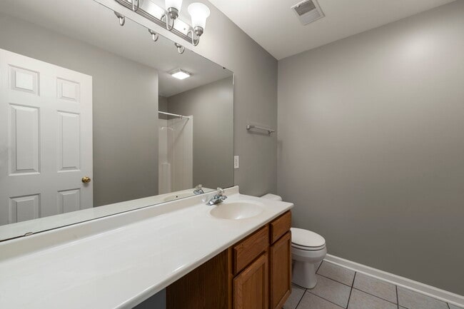 Photo - 1493 Stonefield Dr
