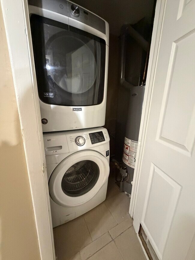 Photo - 16130 Justine St