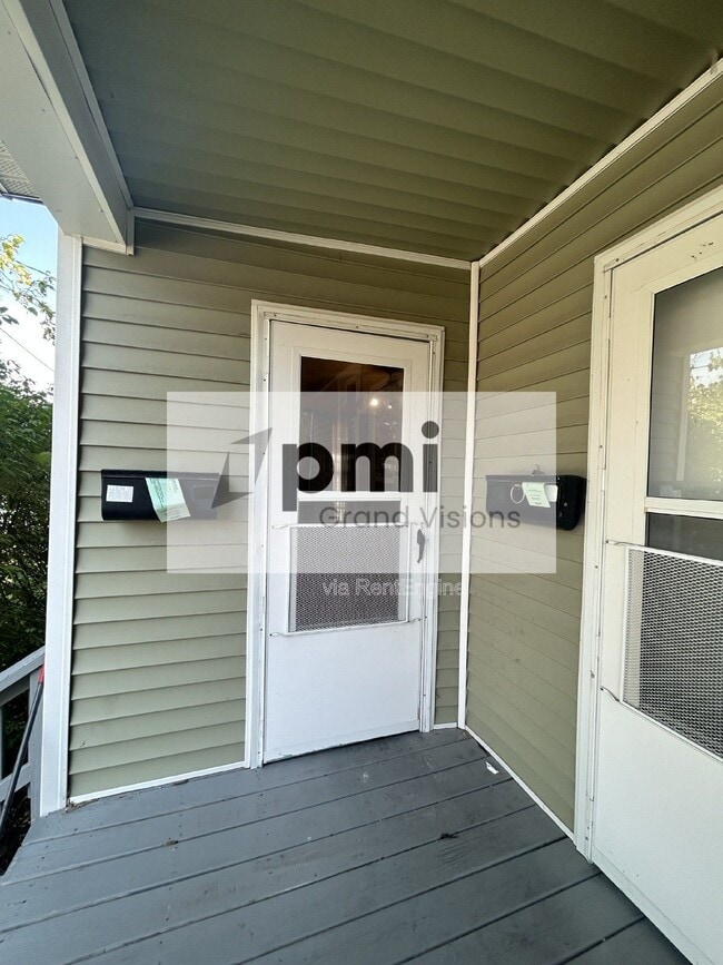 Building Photo - 321 A St Rental