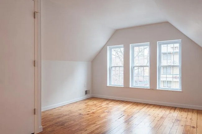 Photo - 5438 Claybourne St Unit 2