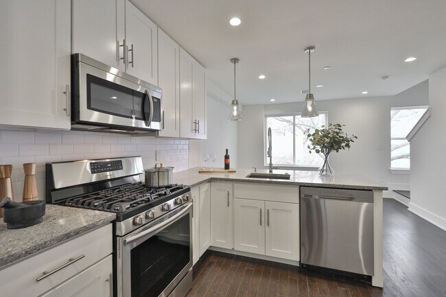 Photo - Emerald Lofts