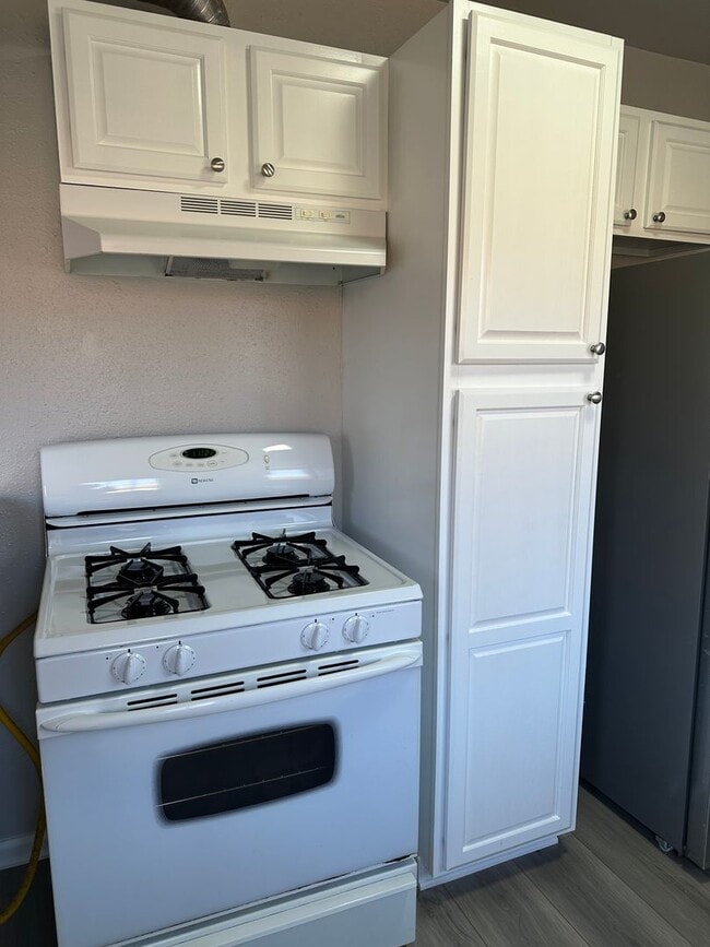 Photo - Renovated 1 Bedroom, 1 Bath Ground Floor Apartment with Washer/Dryer and 1 Car Garage Unit 2713