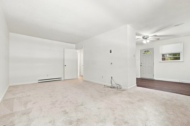 Photo - 107A Stinson St Ext