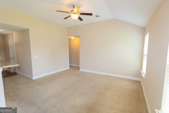 Photo - 612 Hampstead Ave