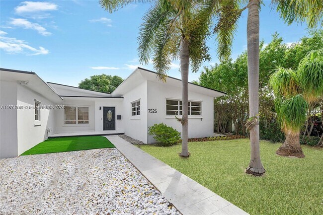 Photo - 7525 Adventure Ave