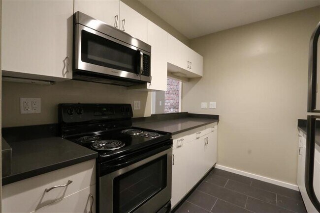 Photo - 25 Bow St Unit 1
