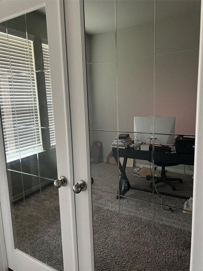 Building Photo - 12662 Barclay Ter Dr