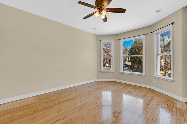 Photo - 3056 N Drake Ave