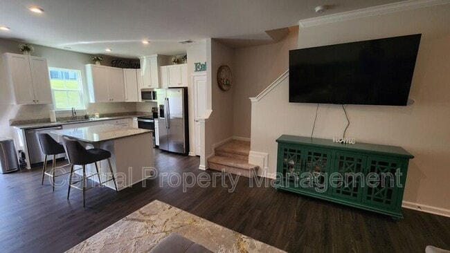 Photo - 322 Hunt Glenn Ct