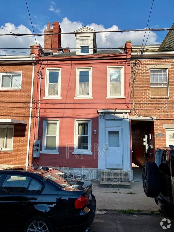 Building Photo - 109 S 13th St Rental