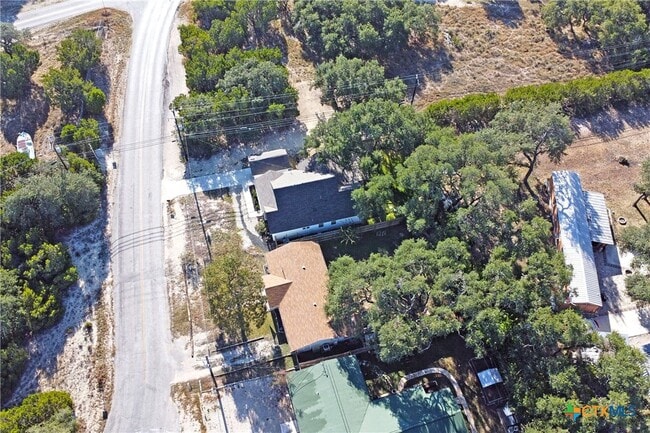 Photo - 553 Scenic Dr