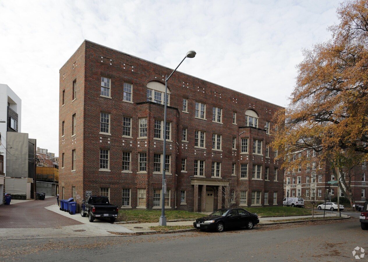 2920 Ontario Rd NW - Adams Morgan Mount Pleasant Apartments