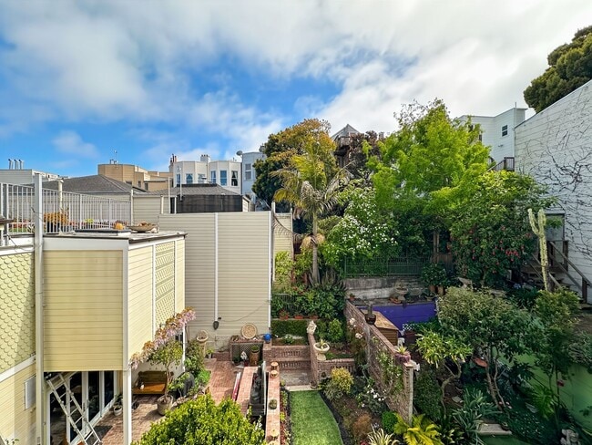 Photo - Top-Floor, Remodeled 5BR/2.5BA Victorian Flat, Pet Friendly, Steps from Alamo Square Unit 1415 Golden Gate Avenue