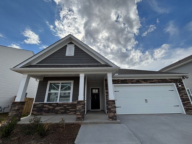 Building Photo - Beautiful 3/2 In Amenity Filled Neighborhood!