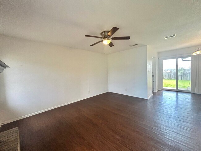 Photo - 4807 Copperbend Blvd