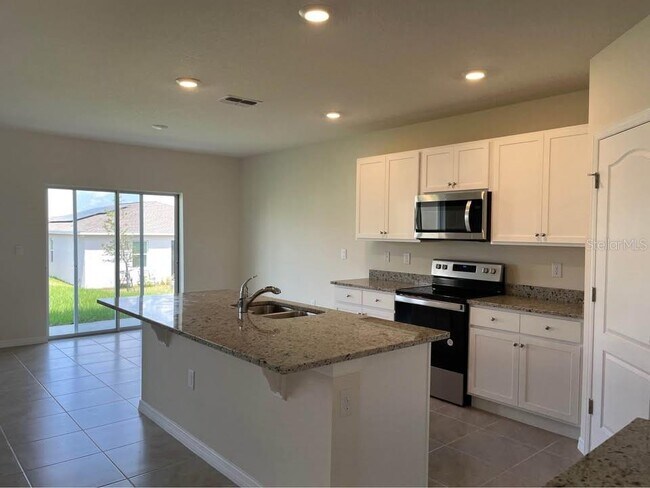 Photo - 928 Serchio St