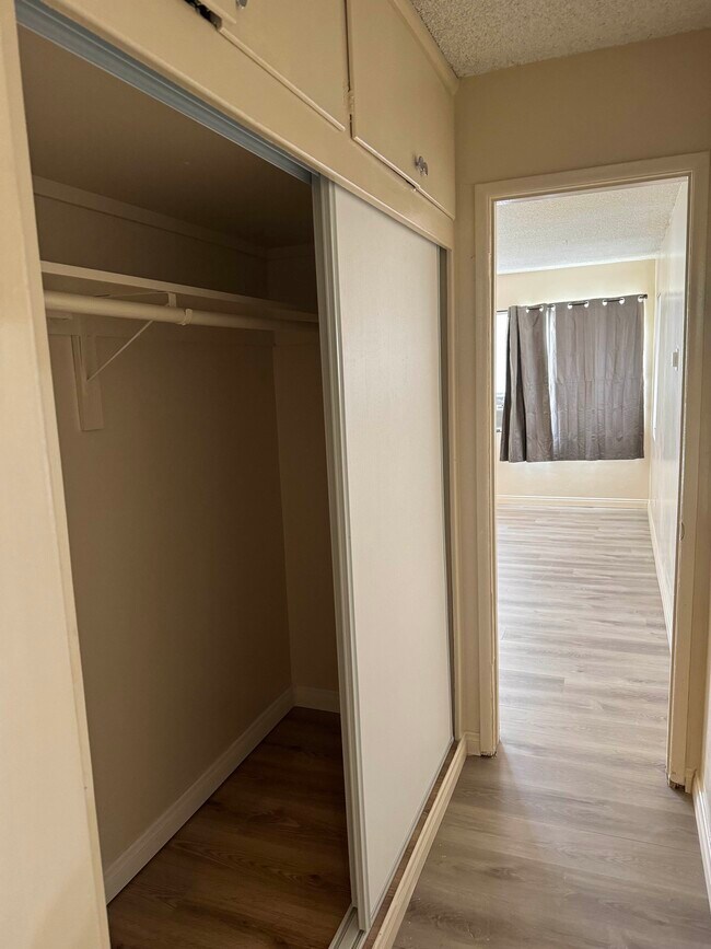 Photo - 407 Violet Ave Unit I