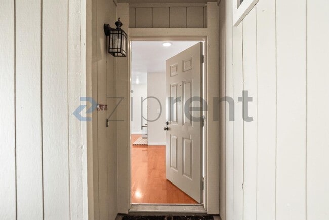 Photo - Unit