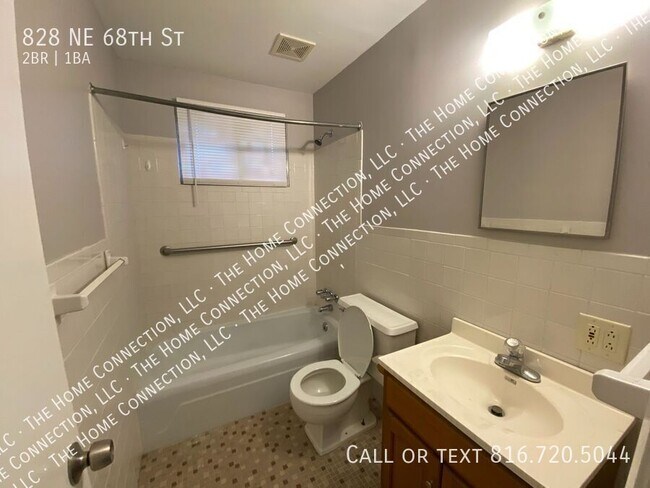 Photo - 828 NE 68th St