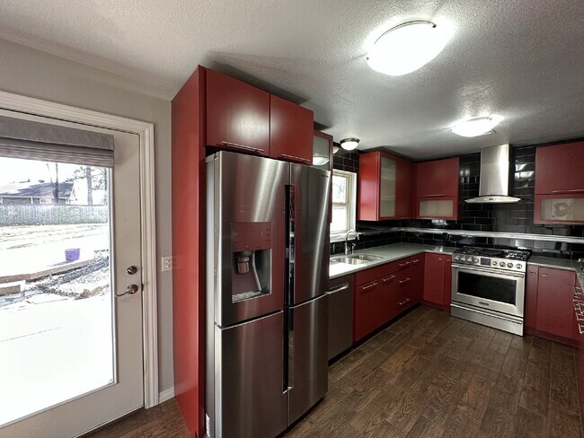 Photo - 1004 SE 4th St