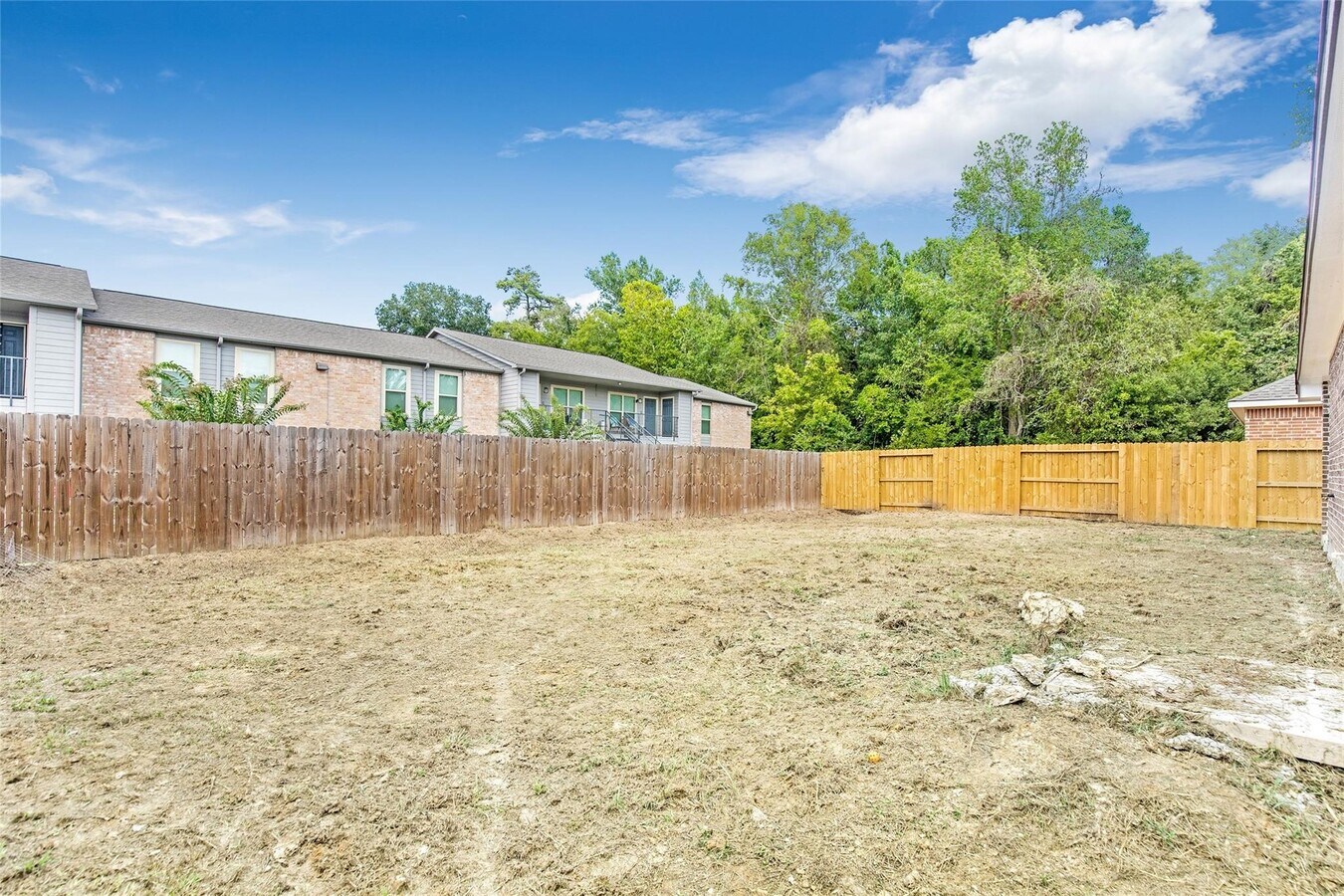 Photo - 322 Carlos Leal Dr