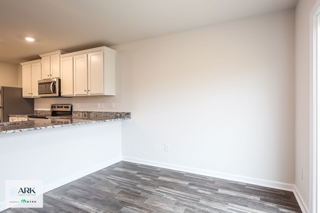 Photo - 6025 Mason Tucker Dr