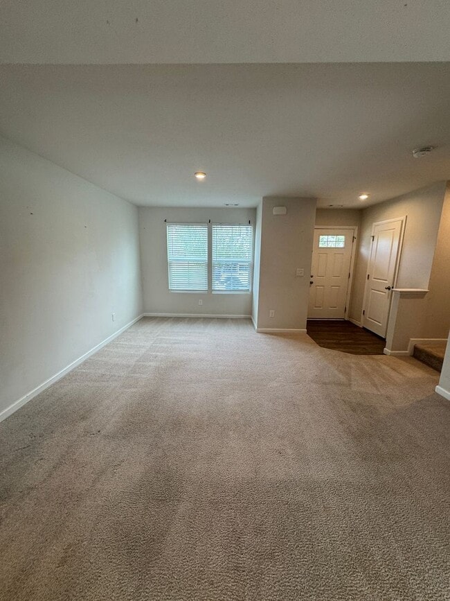 Photo - 3 bedroom 2.5 bath townhome near East Nash...
