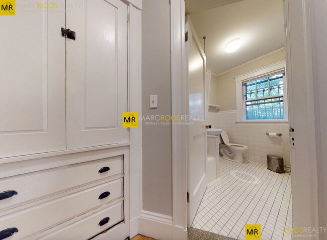 Photo - 11 Story St Unidad 3