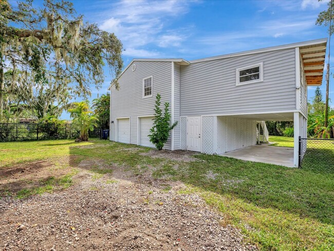 Photo - 631 Harbor Ave Townhome