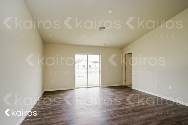 Photo - 18304 Gibraltar Ln