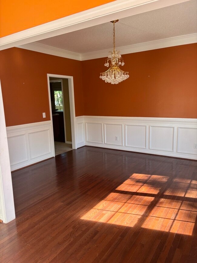 Building Photo - 90 Groves Wood Ct