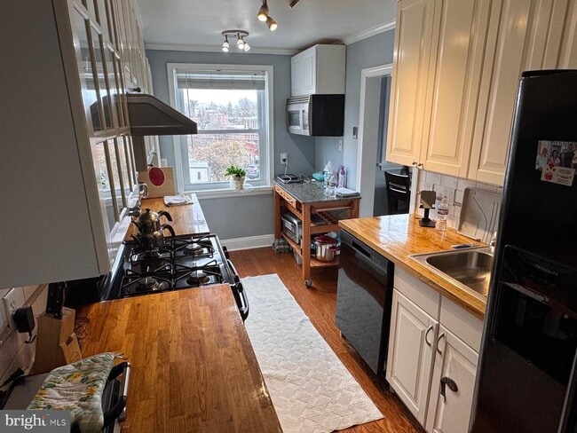 Photo - 251 Childs Ave