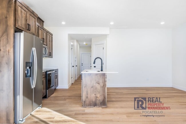 Photo - Brand New 3 Bedroom 2.5 Bath Townhome - Small dog allowed