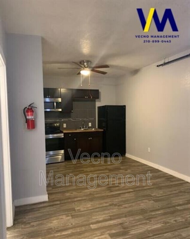 Photo - 2305 Pinn Rd Unit 2