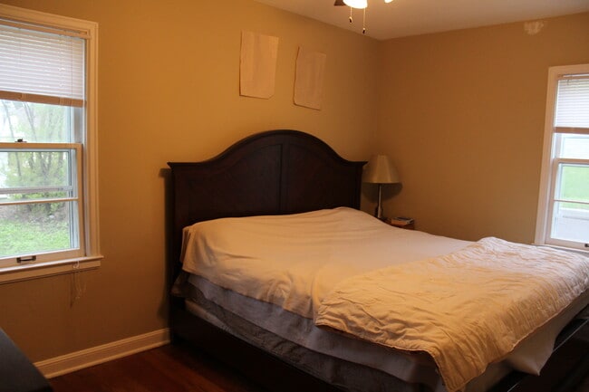 Main Bedroom - 5331 Portland Ave Unit 5331